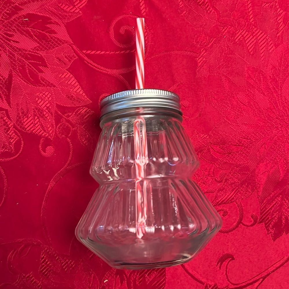 Set of 2 Brand NewChristmas tree Drinking glasses with straws